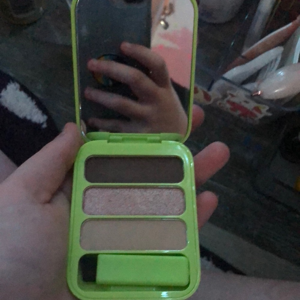 riley rose makeup pallet never used